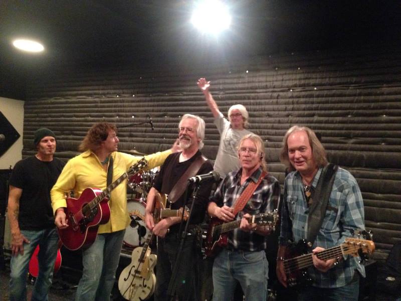 Henry Paul Band: Dave Robbins  - Henry Paul - Jim Fish - Bill Hoffman - Billy Crain - Wally Dentz